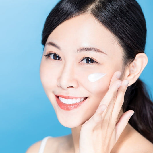 קרם יום זוהר SPF 30 – Radiance Day Cream SPF 30 (בקרוב)